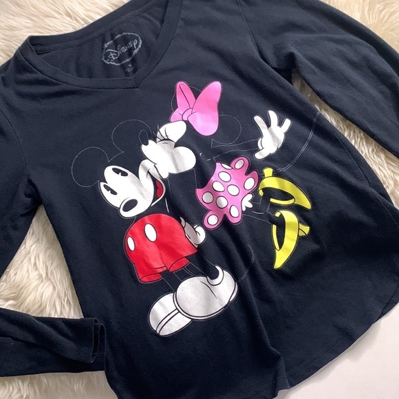 Vintage Disney Y2K v neck long sleeve soft black  graphic Minnie Mickey pullover - Picture 8 of 8